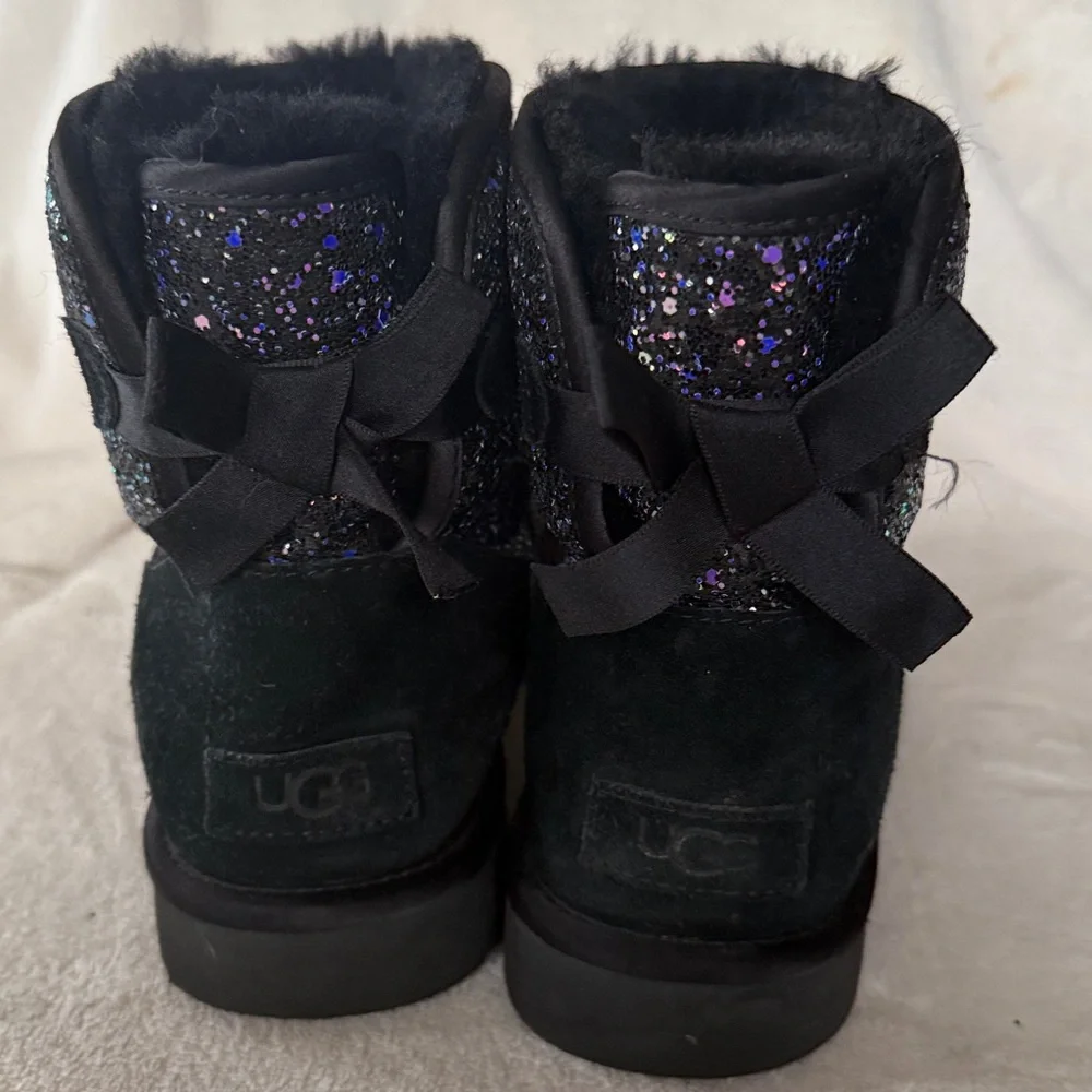 Ugg Classic Mini Bow Cosmos Women Ankle Boots 8 - Picture 3 of 7